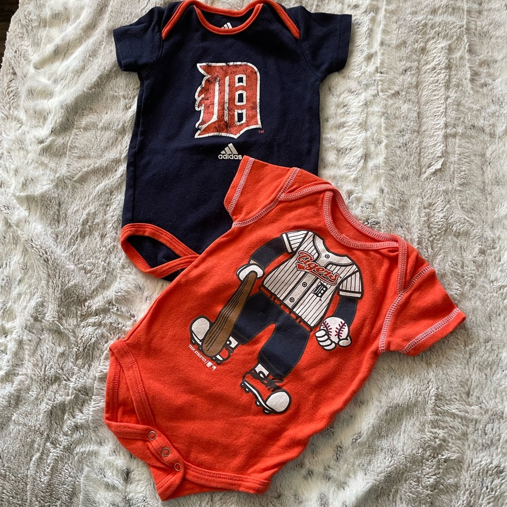 Adidas MLB Detroit Tigers Baby onesie: Bundle (12/18M).